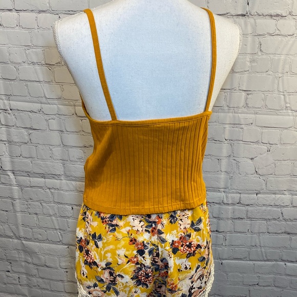 H&M Cami Cropped Golden Yellow-Medium - Picture 3 of 3